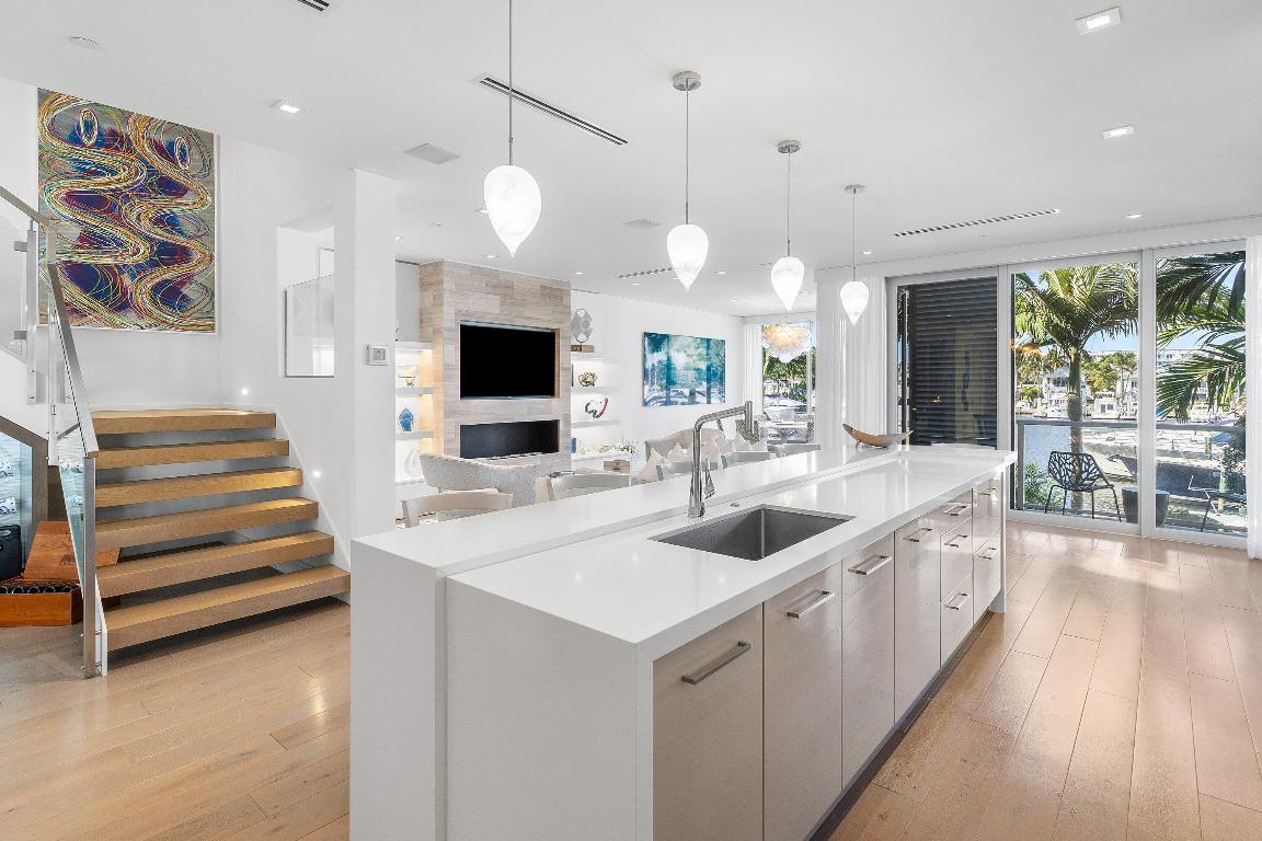 SEAGATE YACHT CLUB - Residential