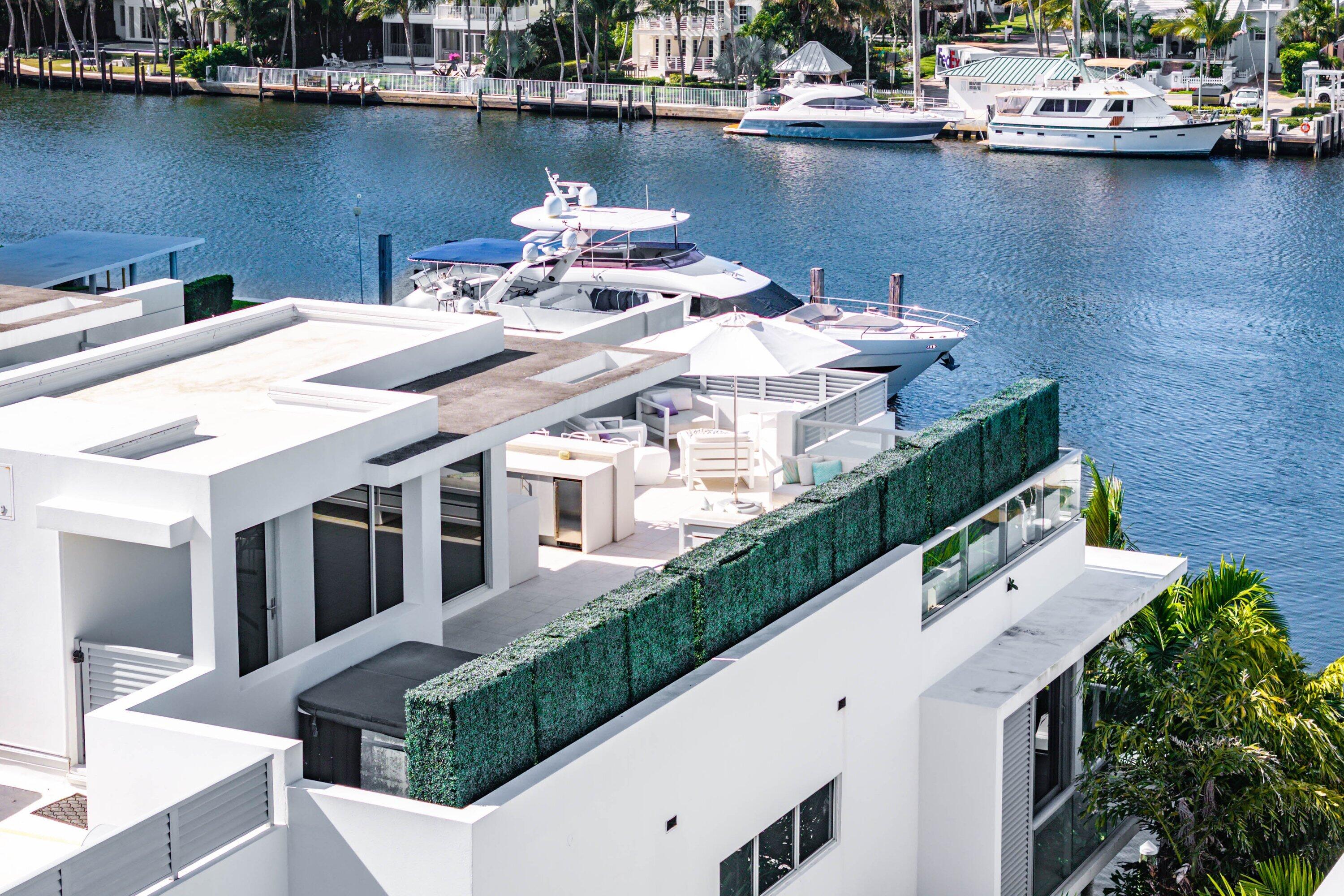 SEAGATE YACHT CLUB - Residential