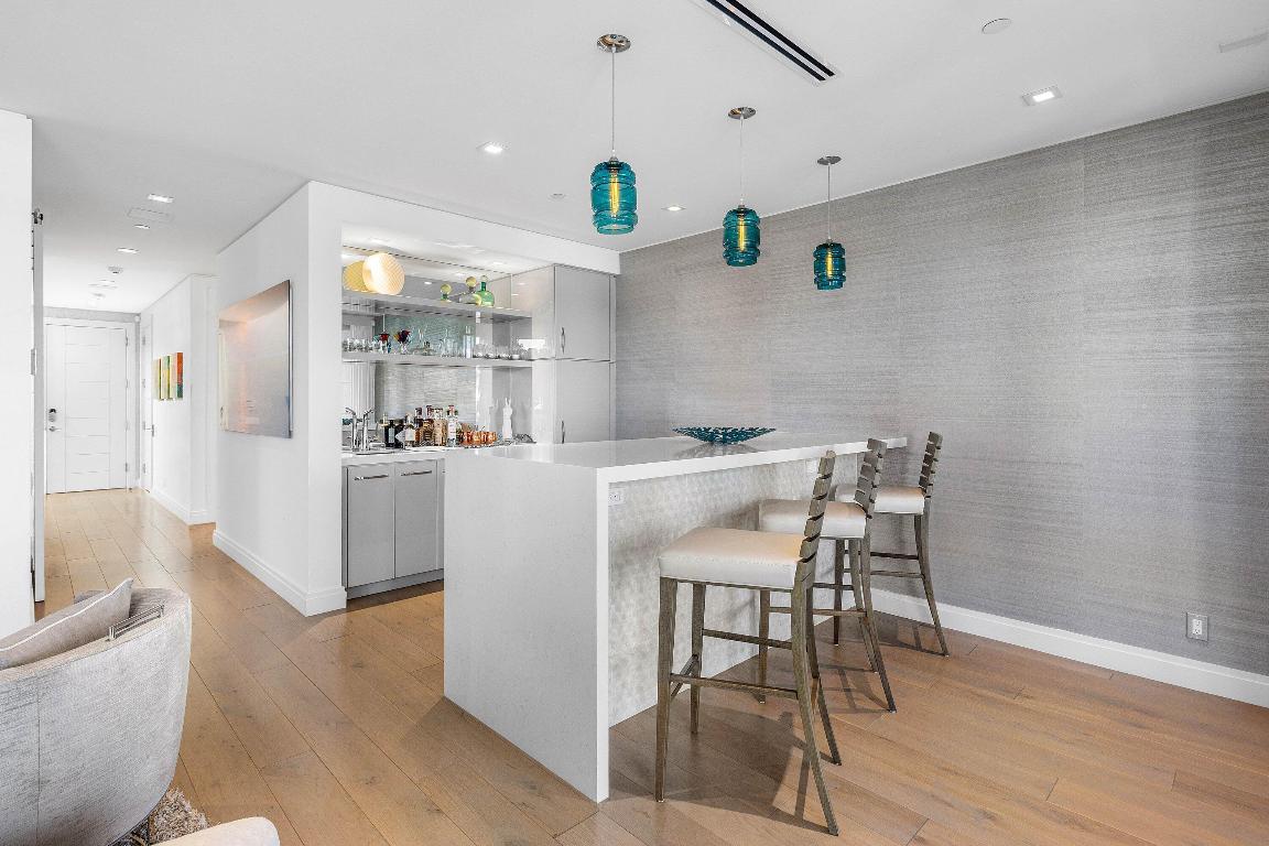 SEAGATE YACHT CLUB - Residential