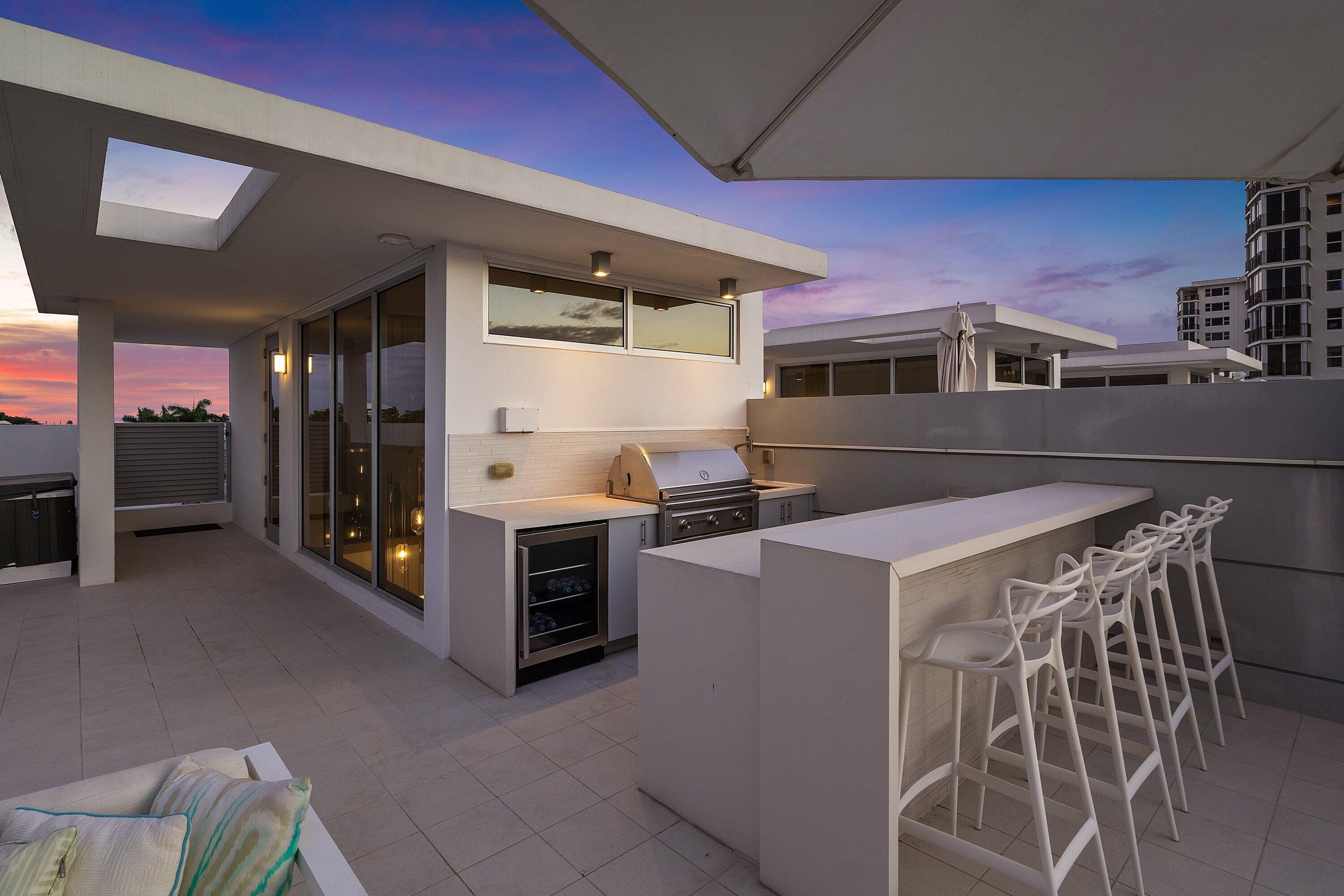 SEAGATE YACHT CLUB - Residential