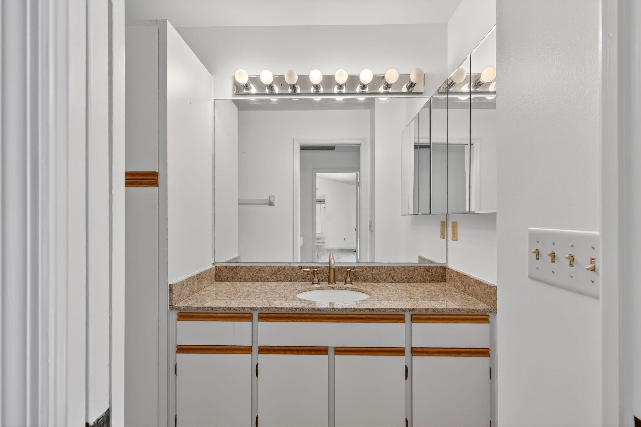 CAMELOT GARDENS PHASES 1 - Residential Lease