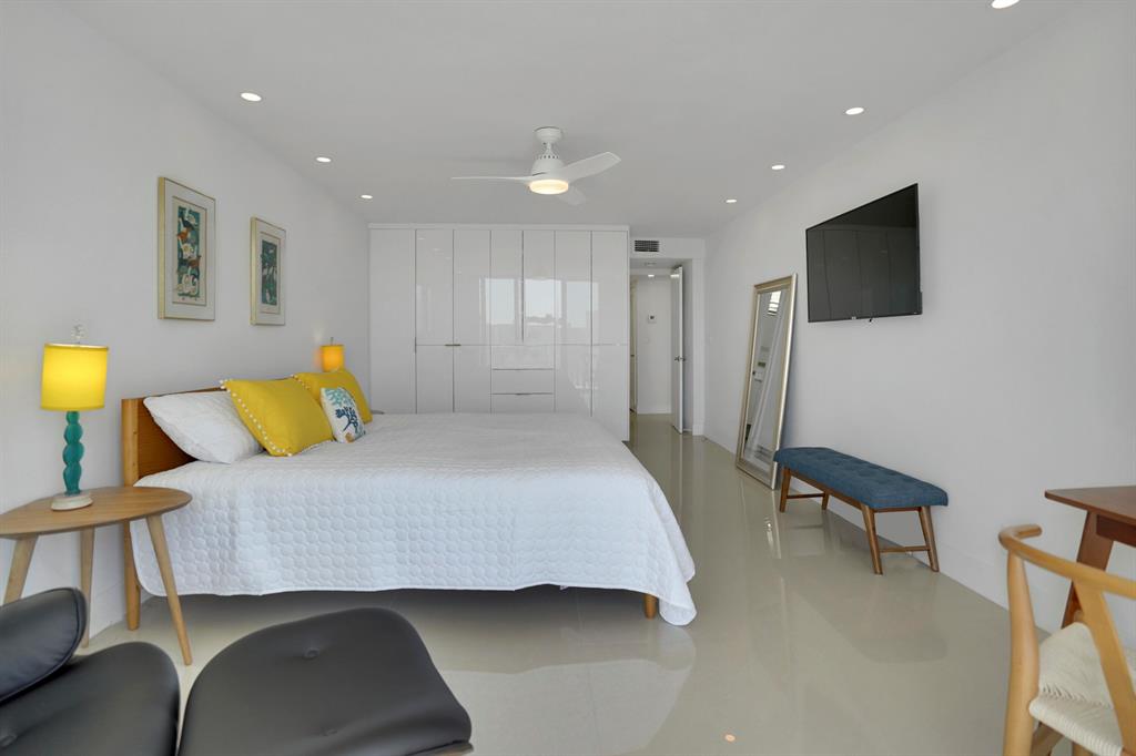 HORIZON EAST CONDO - Residential