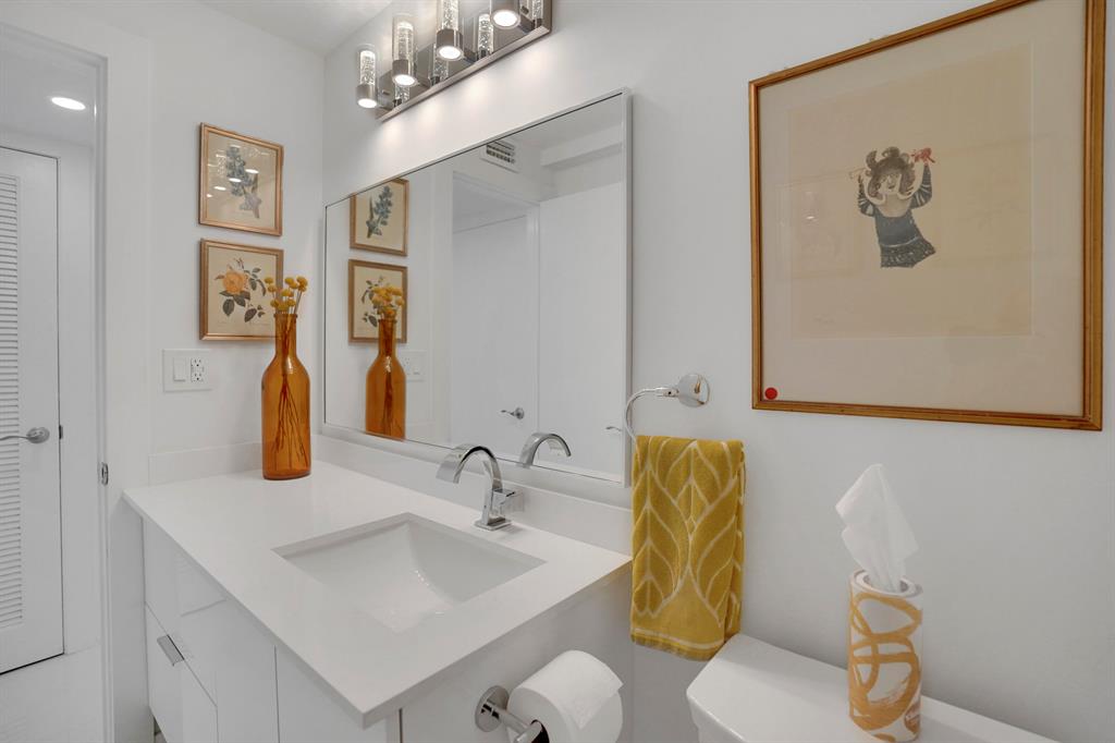 HORIZON EAST CONDO - Residential