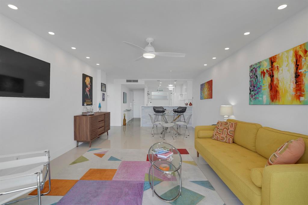 HORIZON EAST CONDO - Residential