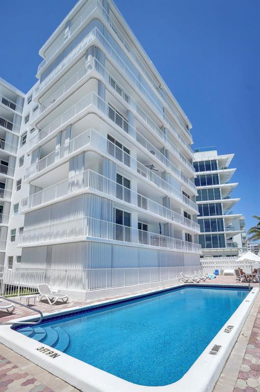 HORIZON EAST CONDO - Residential