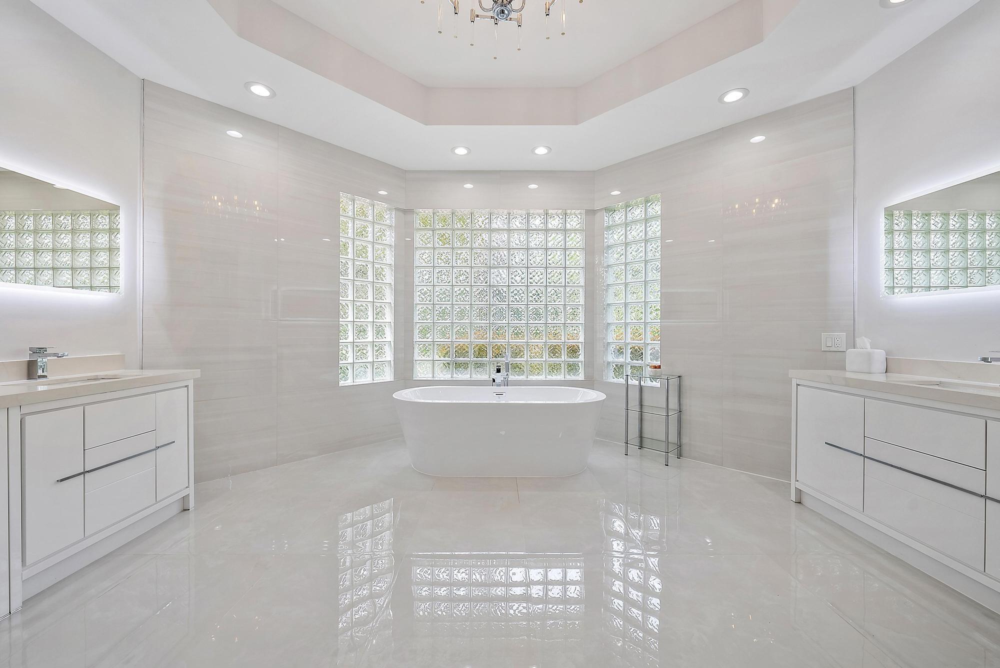 IBIS GOLF AND COUNTRY CLU - Residential