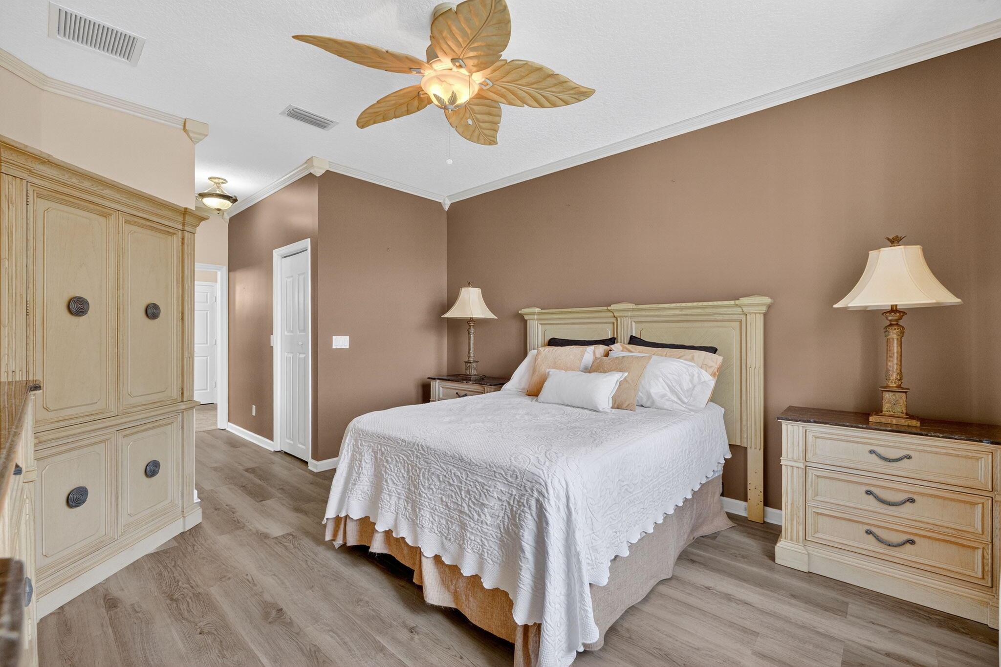 Stuart, Florida 34997, United States, 2 Bedrooms Bedrooms, ,2 BathroomsBathrooms,Residential,Pending,209496