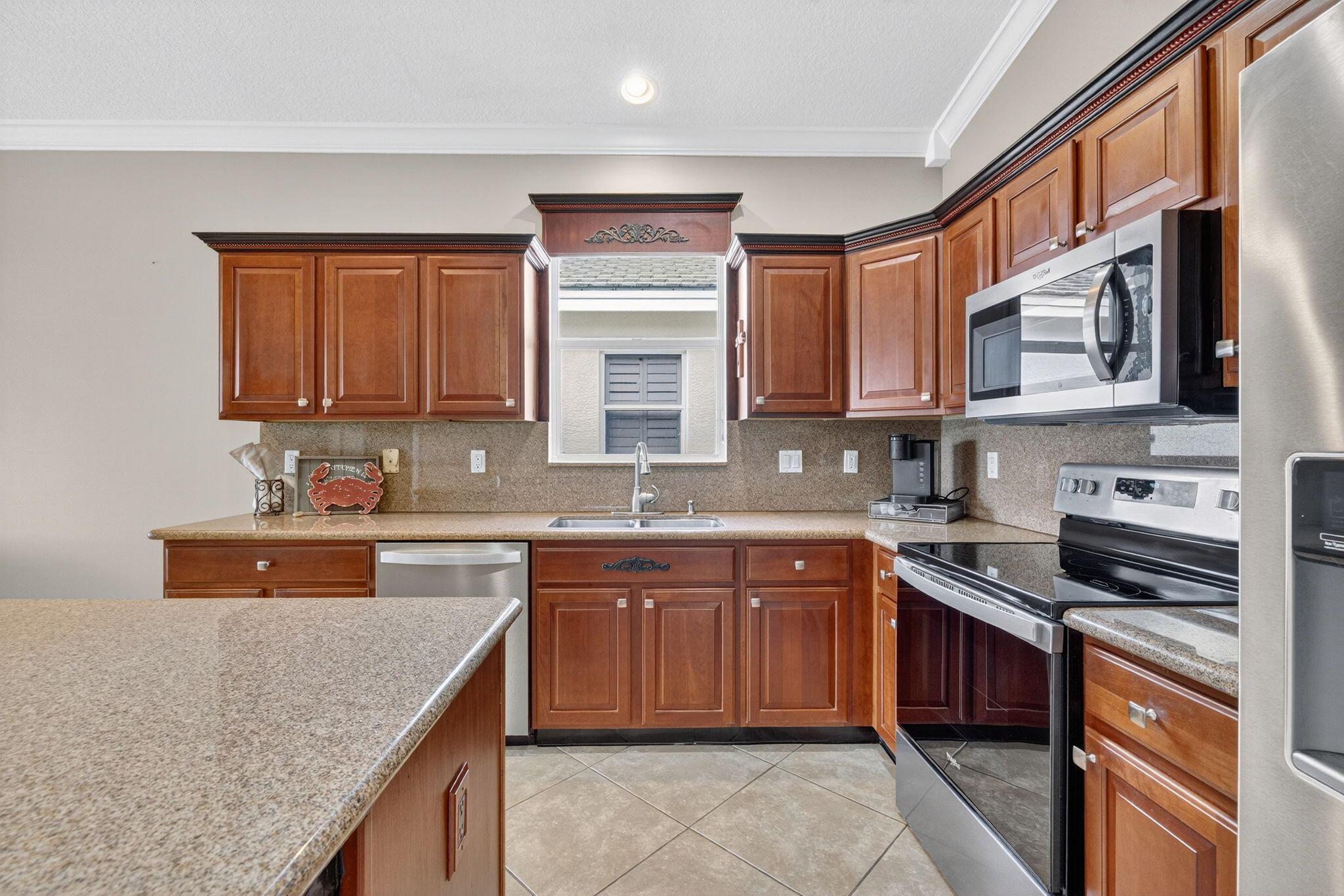 Stuart, Florida 34997, United States, 2 Bedrooms Bedrooms, ,2 BathroomsBathrooms,Residential,Pending,209496