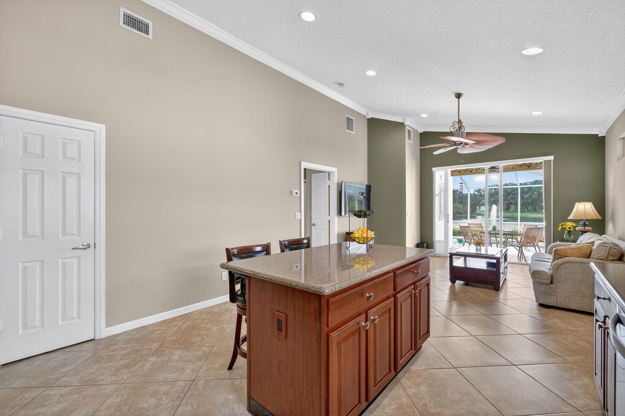 Stuart, Florida 34997, United States, 2 Bedrooms Bedrooms, ,2 BathroomsBathrooms,Residential,Pending,209496