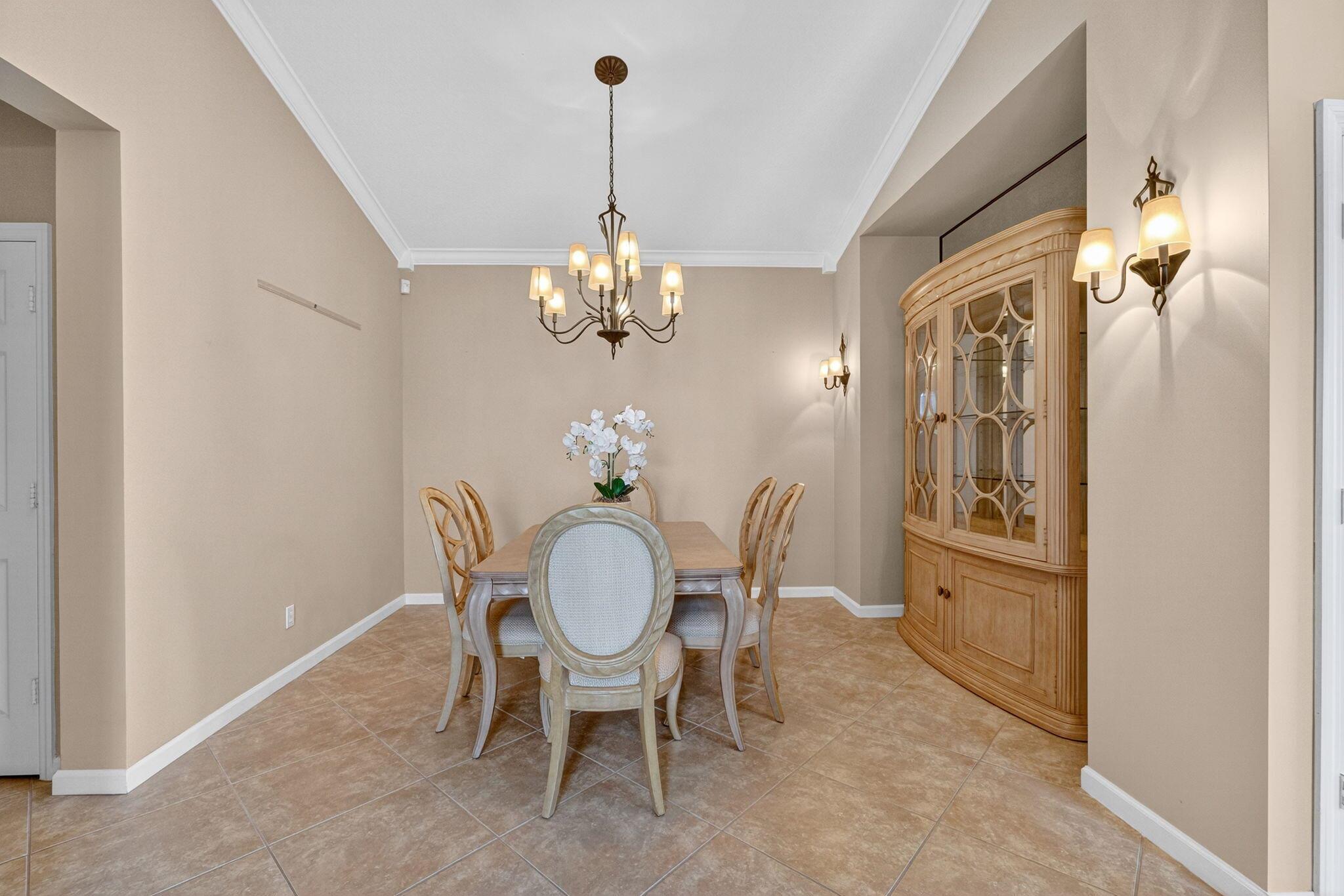 Stuart, Florida 34997, United States, 2 Bedrooms Bedrooms, ,2 BathroomsBathrooms,Residential,Pending,209496