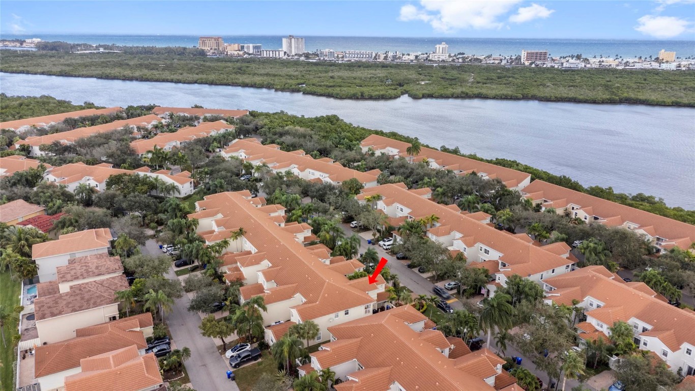 1554 Yellowheart Way 1554, Hollywood, FL, 33019/$649,000 1 1554 Yellowheart Way 1554