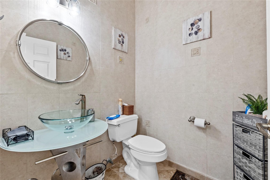 WEST LAKE VILLAGE - Residential