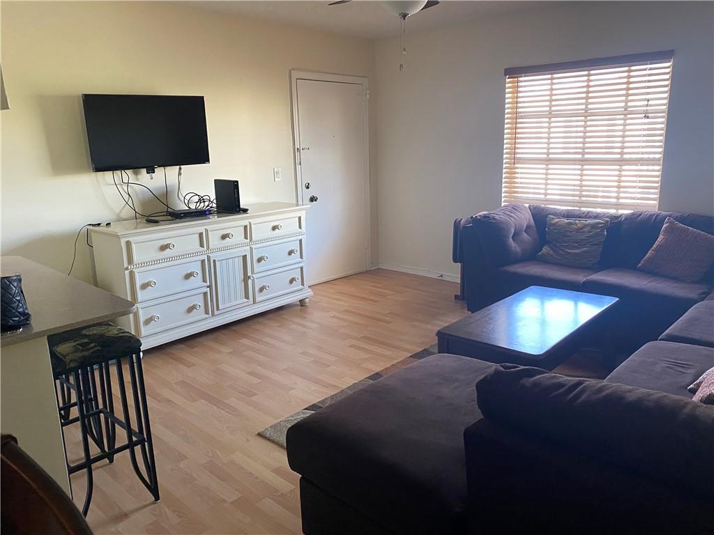 Imperial Point Colonnades - Residential