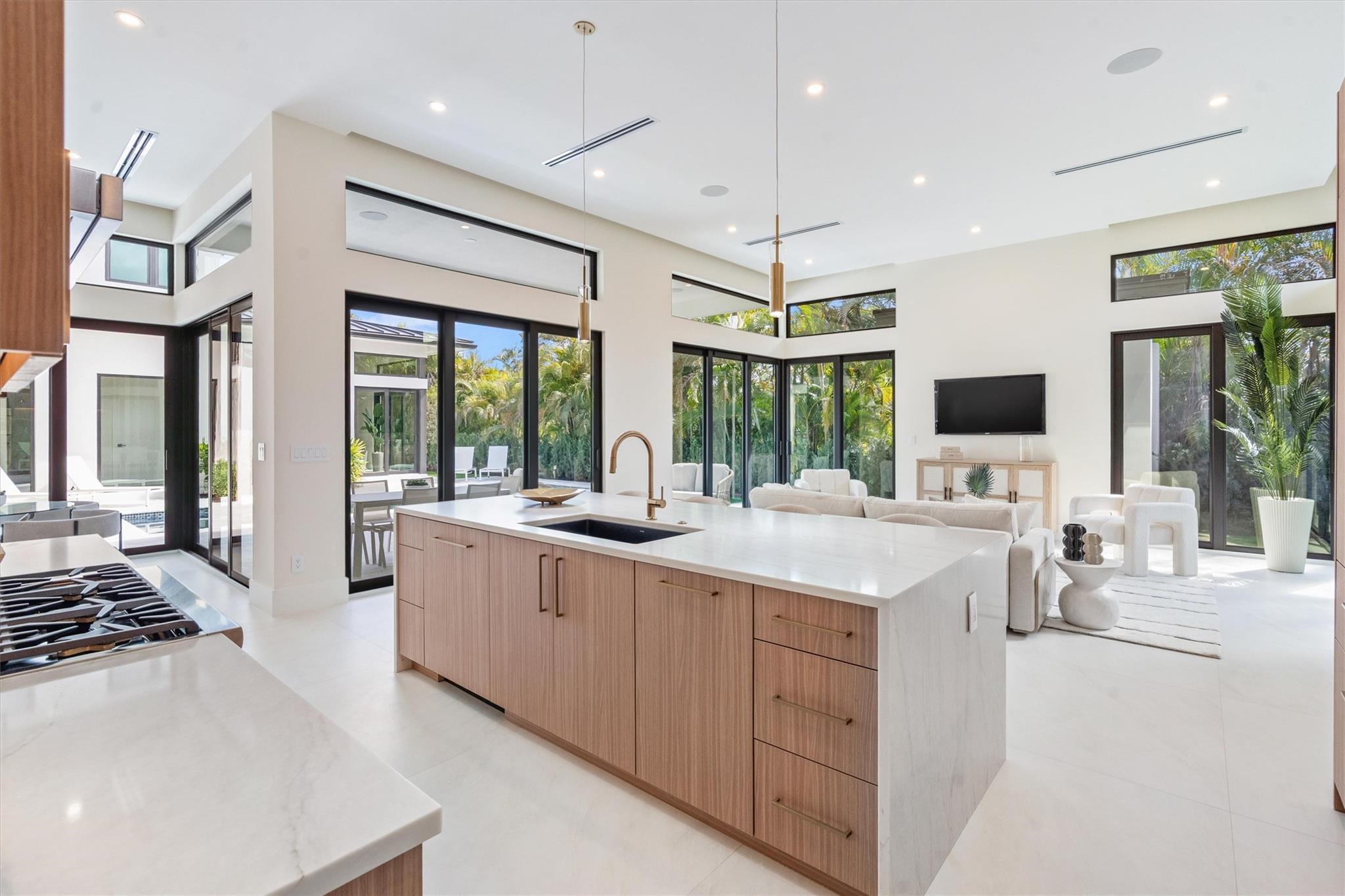 Coral Ridge - Residential