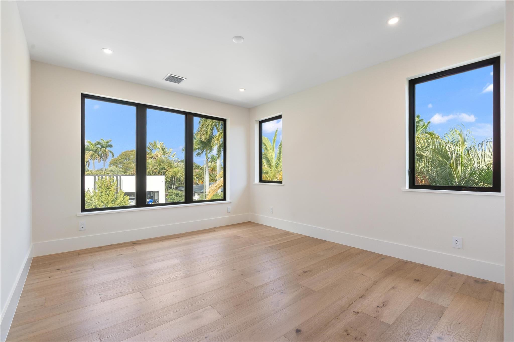 Coral Ridge - Residential