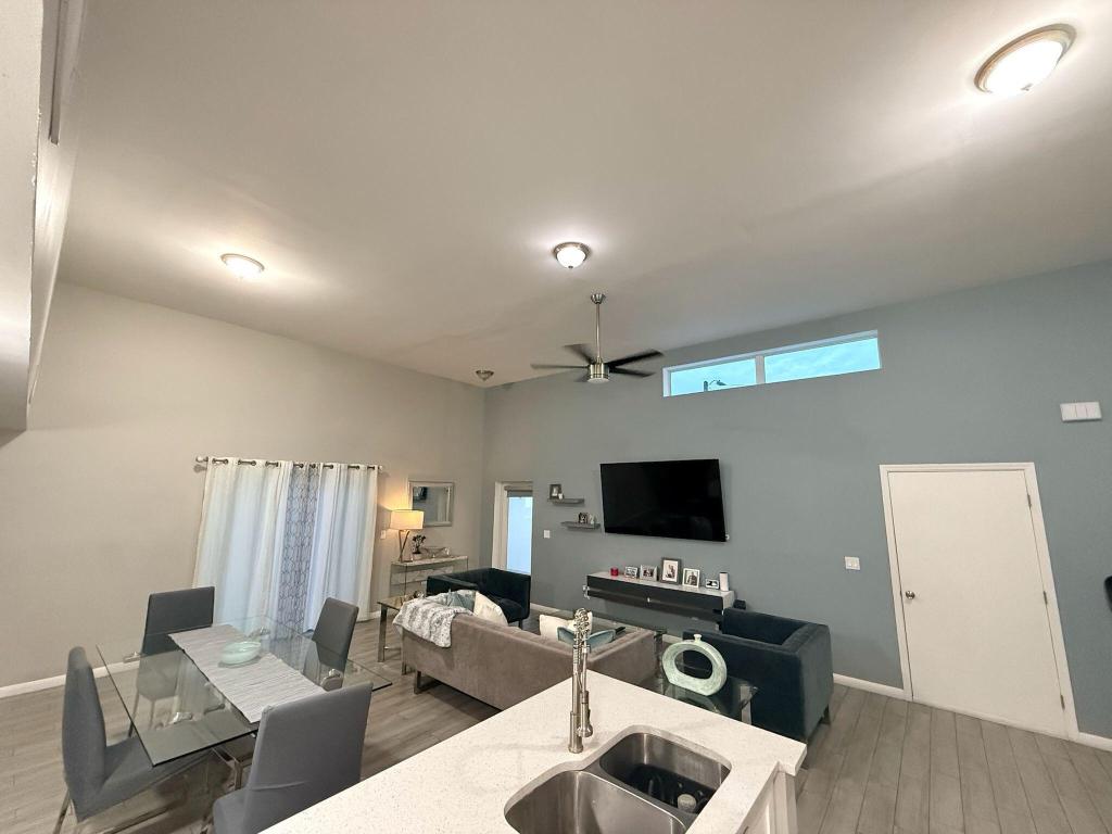 2321 NW 3rd Street 2321