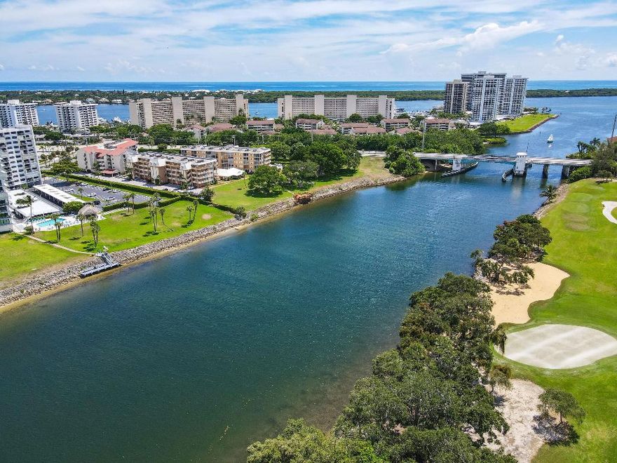 DIRECT VIEW OF THE INTRACOASTAL WATERWAY AND NORTH PALM BEACH GOLF CLUB -- SPLIT FLOOR PLAN 2BED/2BATH WITH COVERED PARKING. BUILDING HAS DOOR PERSON, POOL, GYM, SECURITY PARKING, PICNIC AREA W/BARBECUE GRILLS.  GREAT LOCATION WALK TO RESTAURANTS, SHOPS AND STORES. GREAT.  PB INTL AIRPORT ONLY 20 MIN AWAY--AVAILABLE 3 MONTH MIN.
DISCOUNT FOR LONGER TERM.