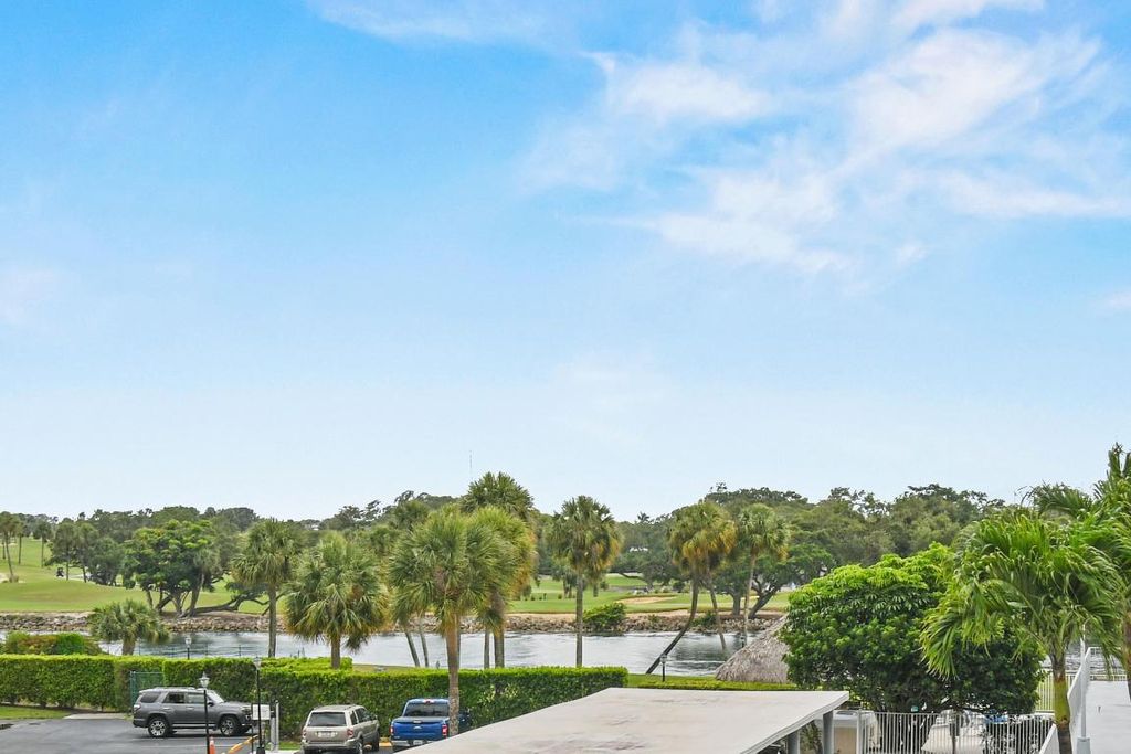 Photo of 336 Golfview Road #417, North Palm Beach, FL 33408 (MLS # R11150192)