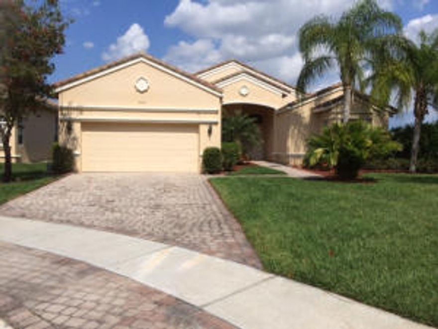 Perfectly positioned on a cul-de-sac this 3 bedroom plus den - 2 1/2 bath has a family room, large casual dining area, neutral tile on the diagonal, and raised panel cabinets in the kitchen. Plantation Shutters are on the windows, view of the canal and pavered screened and enclosed patio and fenced in back yard. Berber carpet in the bedrooms.REO offer worksheet, disclaimer, and Buyers acknowledgement must be completely filled out and returned with offer.   Please allow 2-3 business days for seller response.  Buyer MUST verify all measurements. Buyer responsible for obtaining all HOA information, docs, applications, approvals, mailbox keys etc. Seller makes no warranties or disclosures on this property. Seller has never resided on premises.