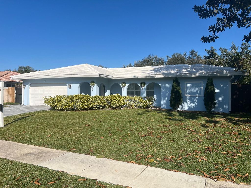 Photo of 3244 NW 25th Way, Boca Raton, FL 33434 (MLS # R11168518)