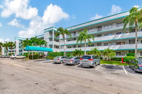 A home in Lake Worth