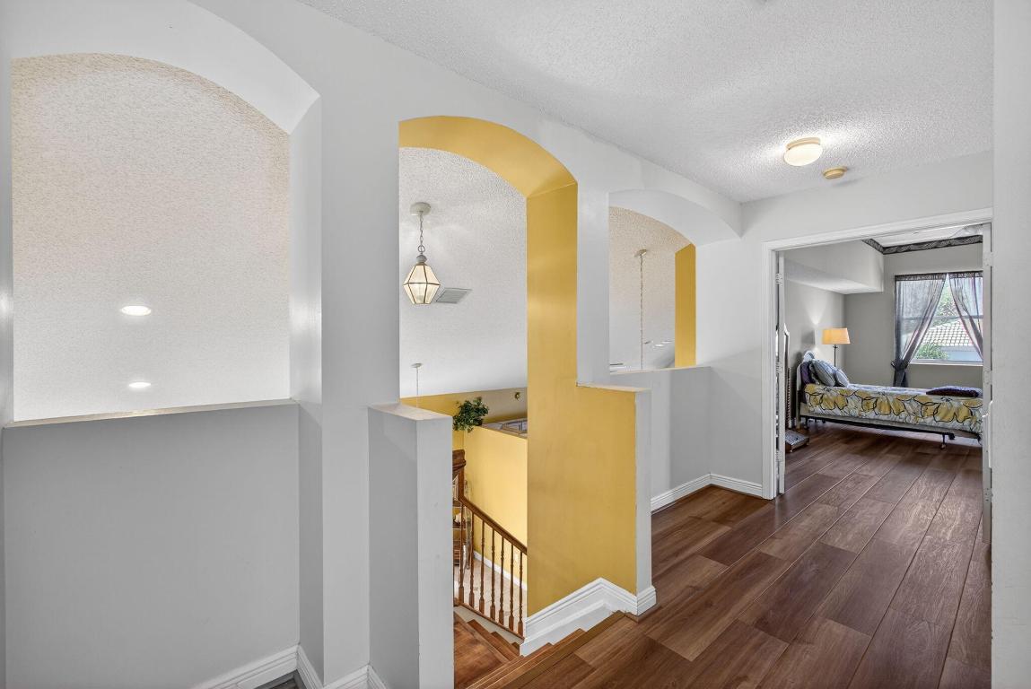 MADISON GREEN 1 - Residential