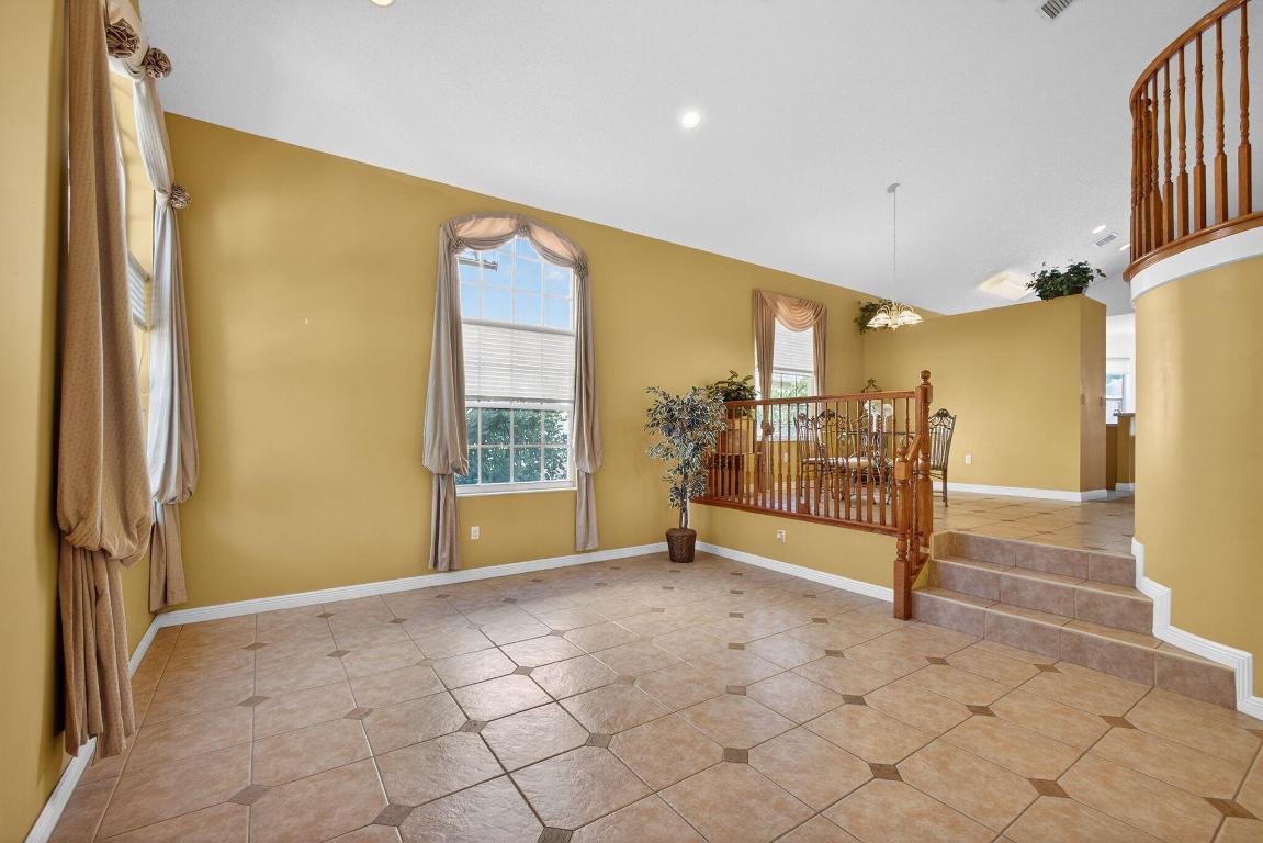 MADISON GREEN 1 - Residential