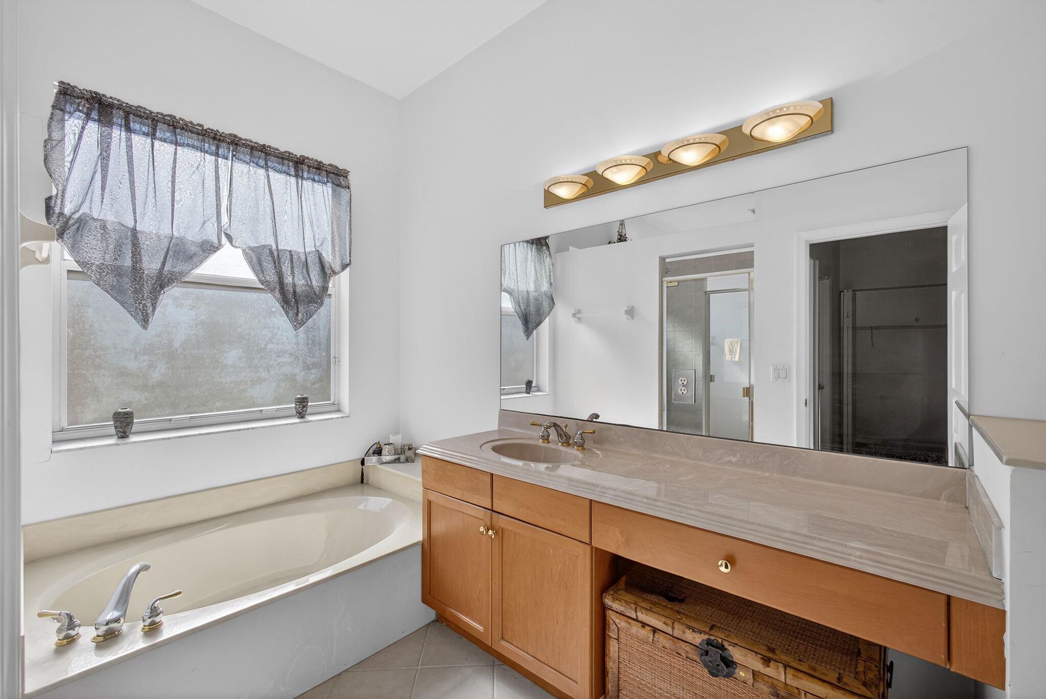 MADISON GREEN 1 - Residential