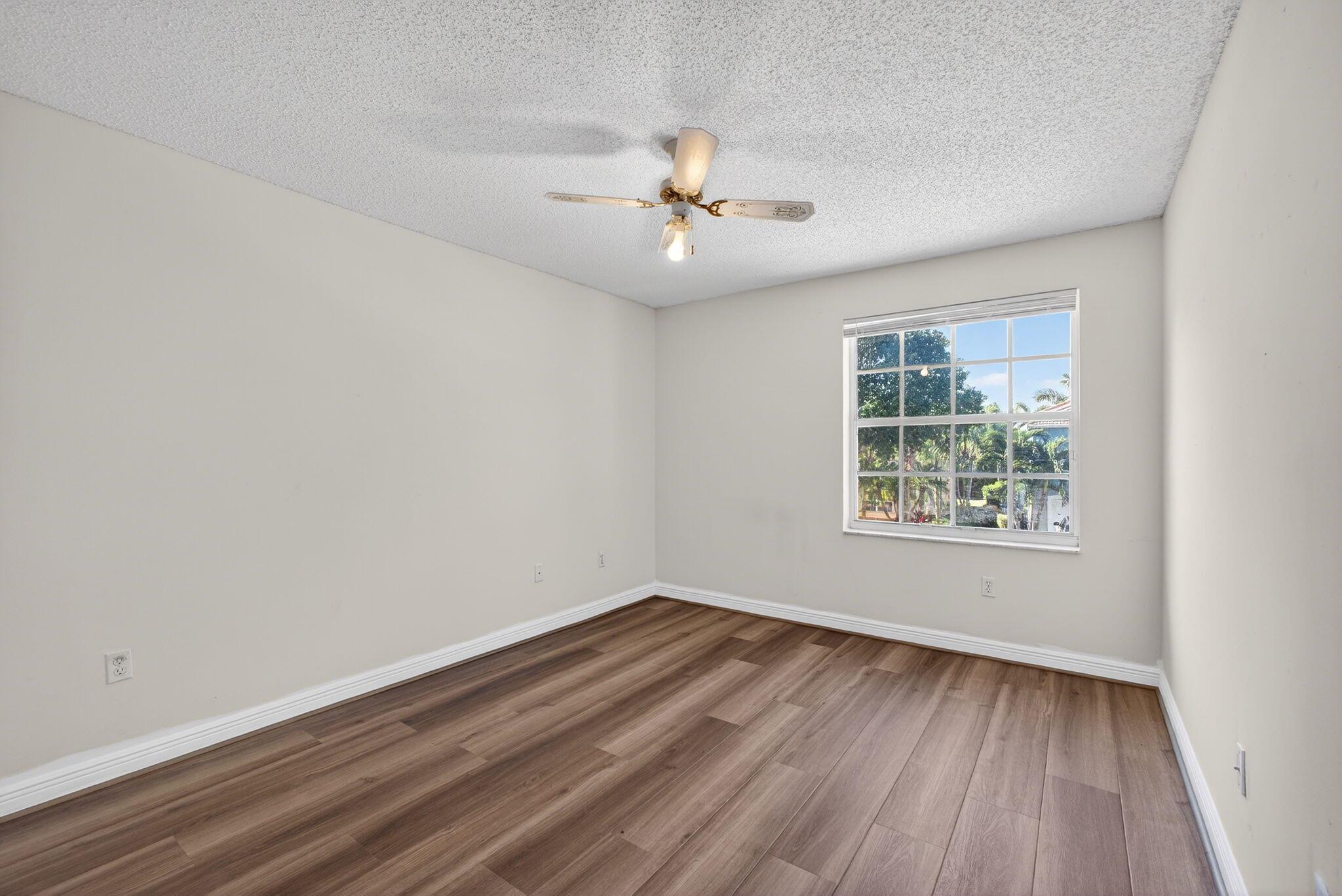 MADISON GREEN 1 - Residential