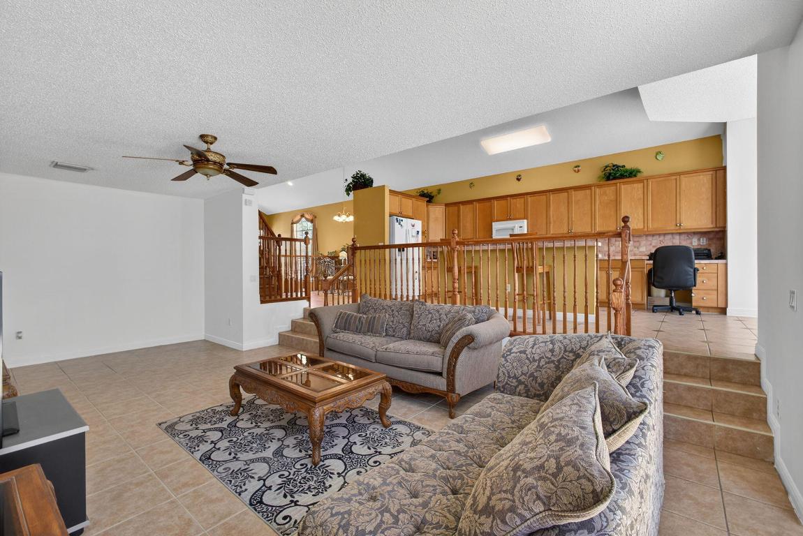 MADISON GREEN 1 - Residential