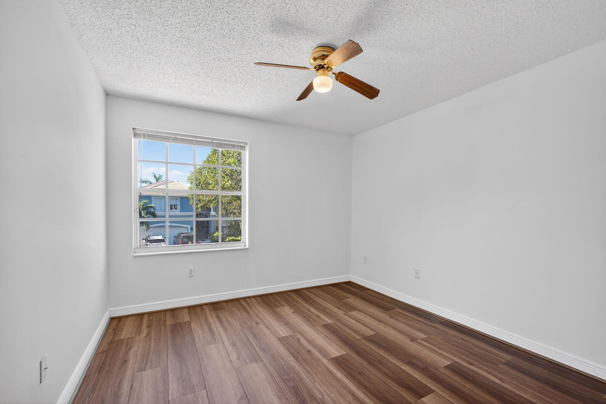 MADISON GREEN 1 - Residential