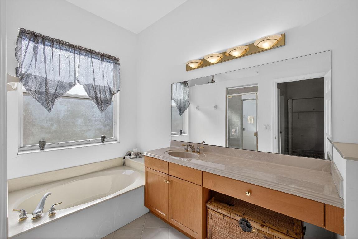 MADISON GREEN 1 - Residential