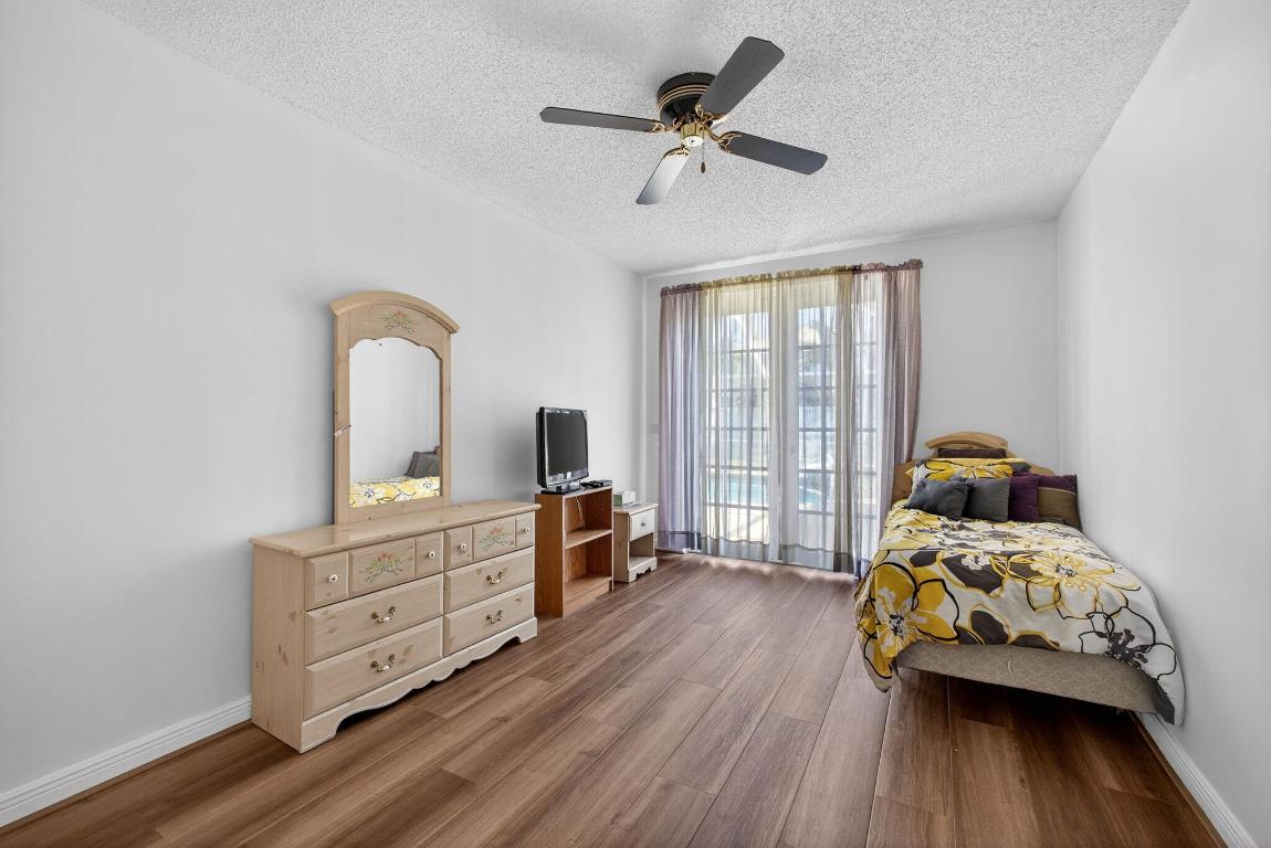 MADISON GREEN 1 - Residential