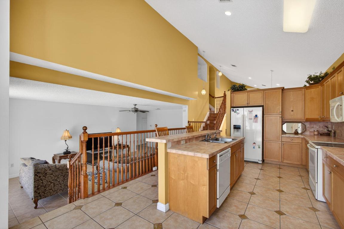 MADISON GREEN 1 - Residential