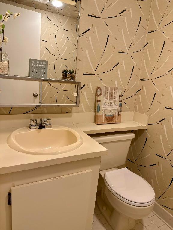 VILLAGE GREEN NO 4 COND - Residential Lease