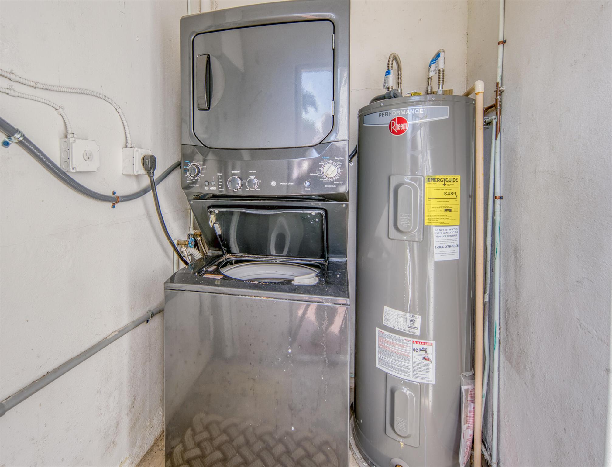 NORTH LAKE WORTH - Residential Lease