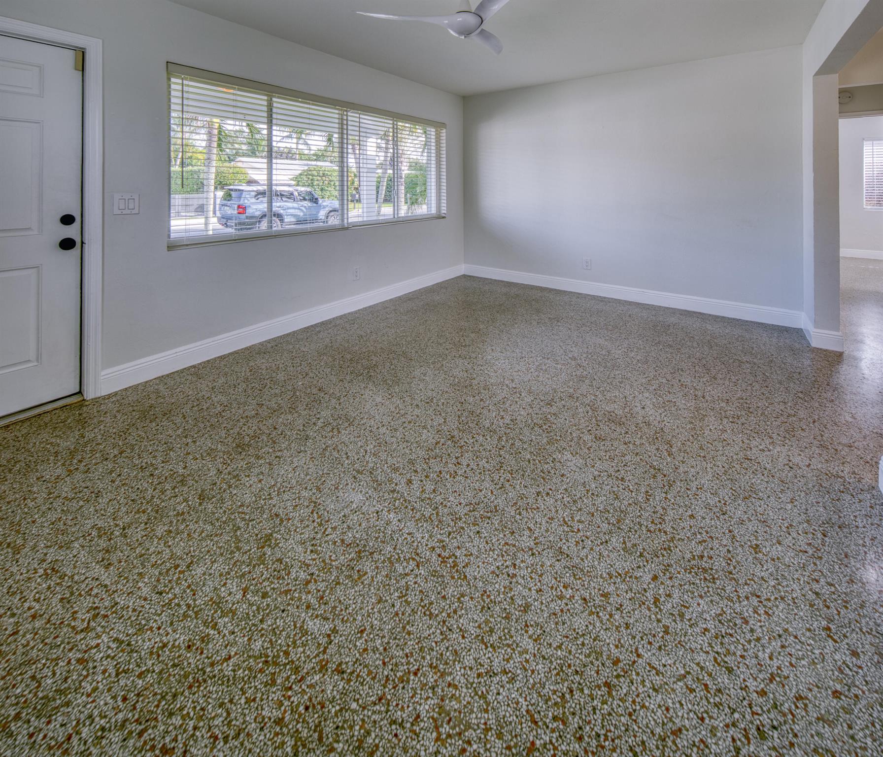 NORTH LAKE WORTH - Residential Lease