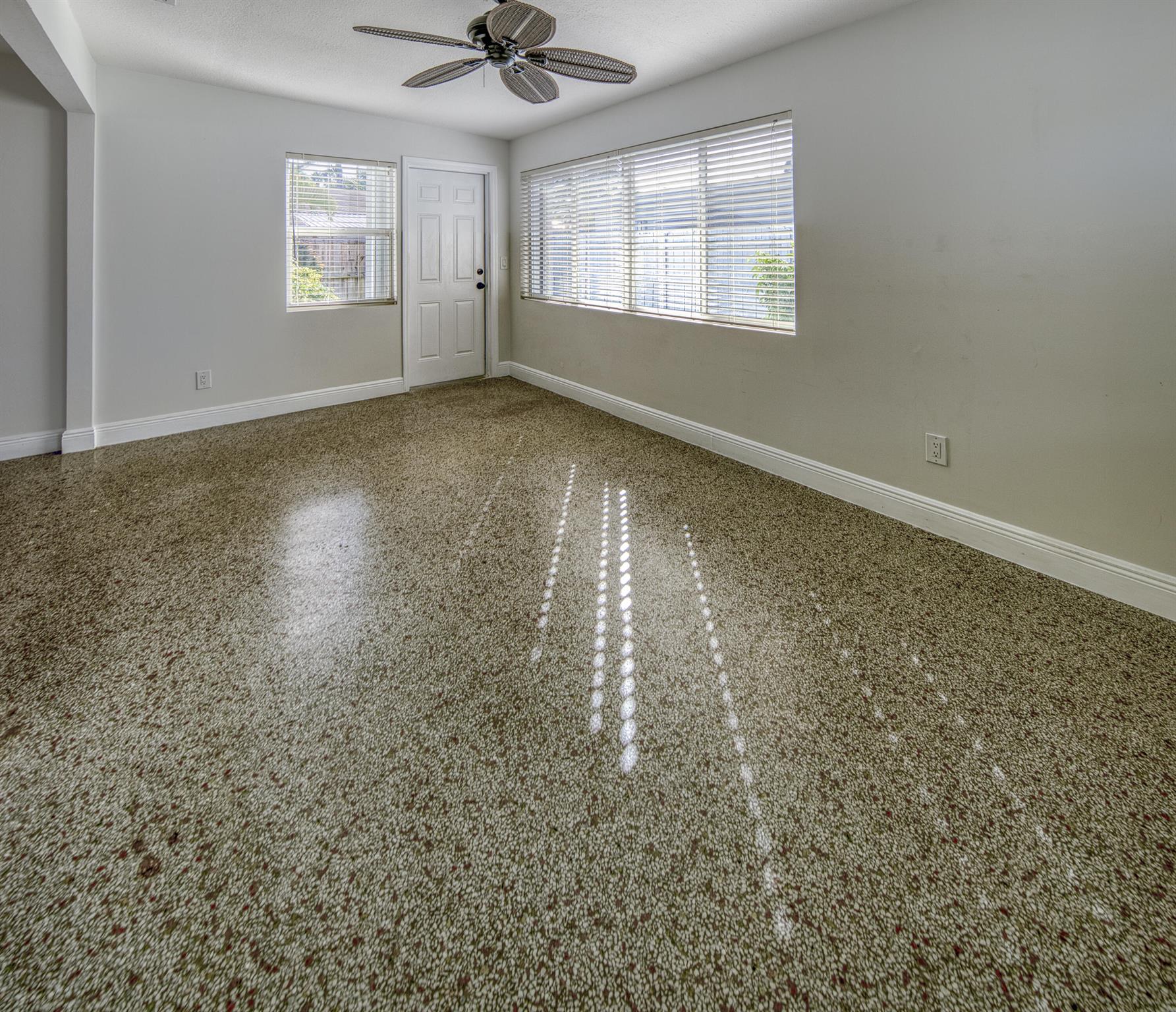 NORTH LAKE WORTH - Residential Lease