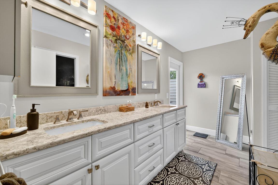 CORAL LAKES - Residential