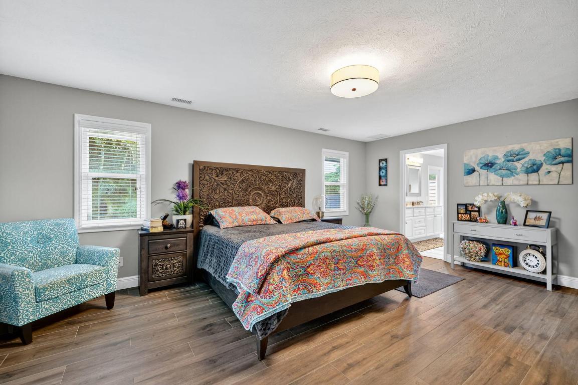 CORAL LAKES - Residential