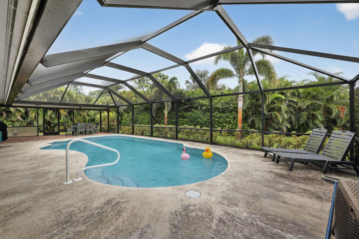 CORAL LAKES - Residential