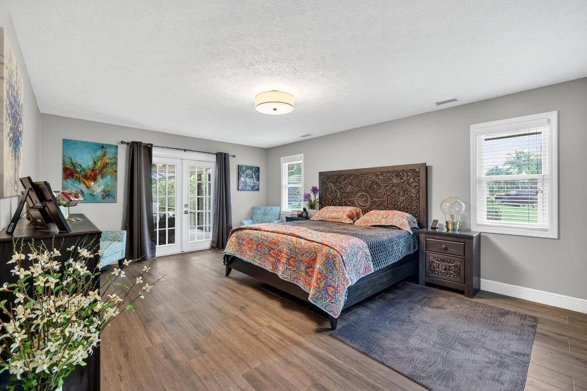 CORAL LAKES - Residential