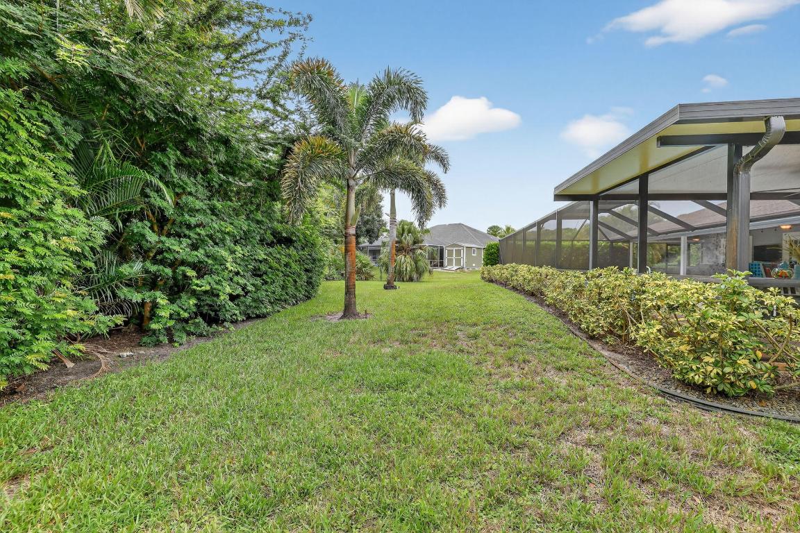 CORAL LAKES - Residential