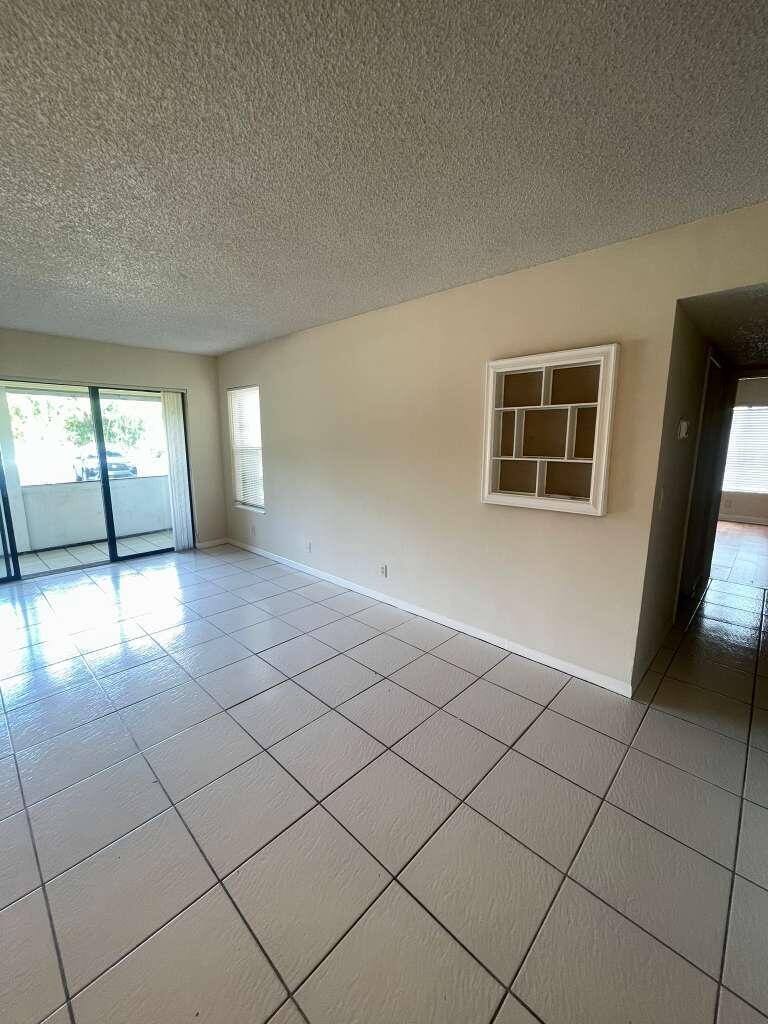 PINE RIDGE NORTH VILLAGE - Residential Lease