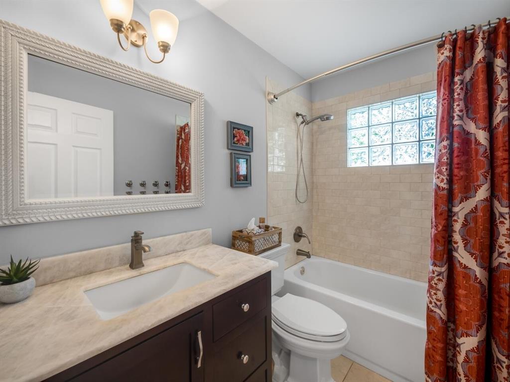 SHORES 2 - Residential