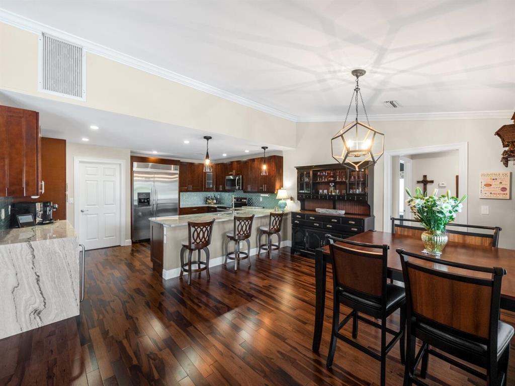 SHORES 2 - Residential