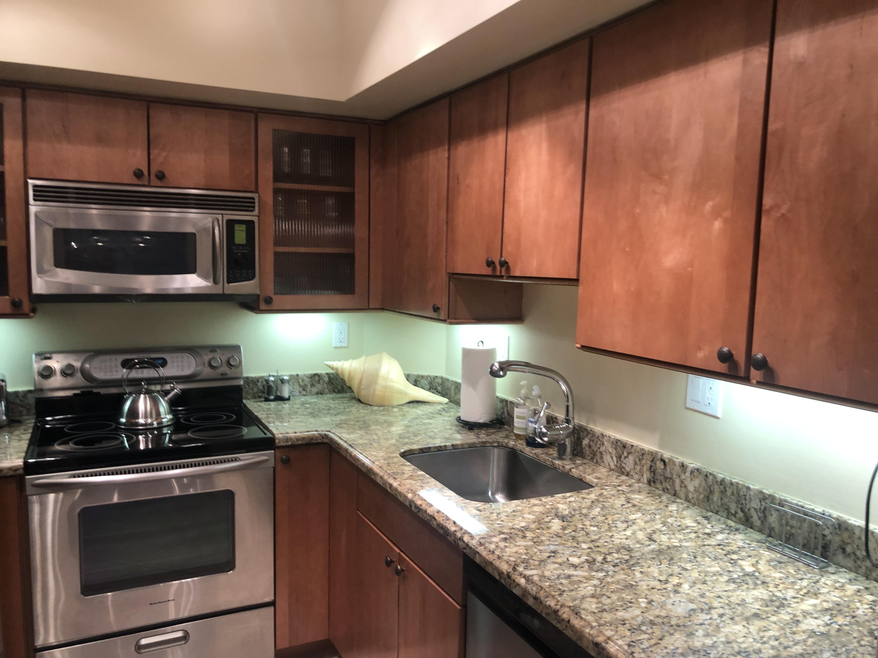 LAKE TOWERS CONDO - Residential Lease