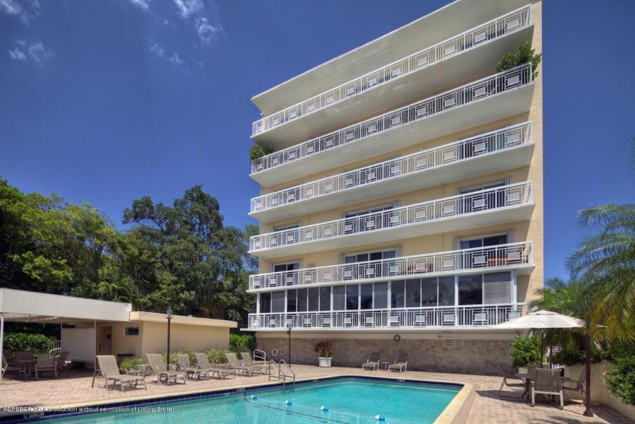 LAKE TOWERS CONDO - Residential Lease