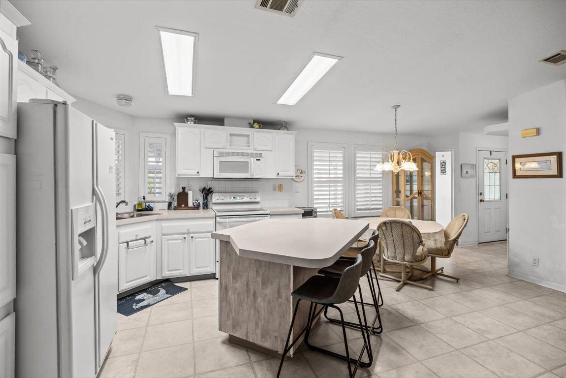 THE LINKS AT SAVANNA CLUB - Residential