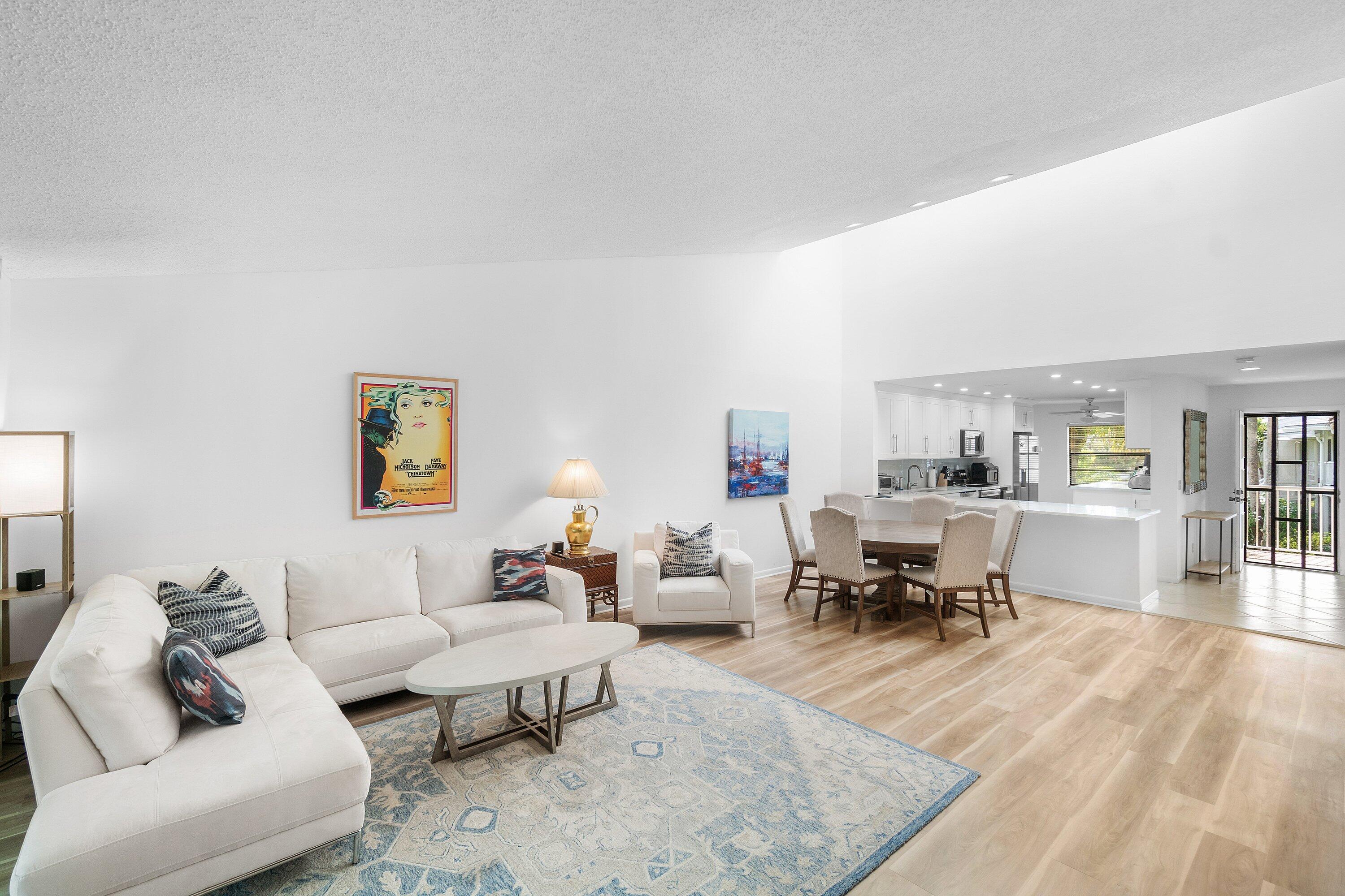 EASTGATE AT HUNTERS RUN CONDO - Residential